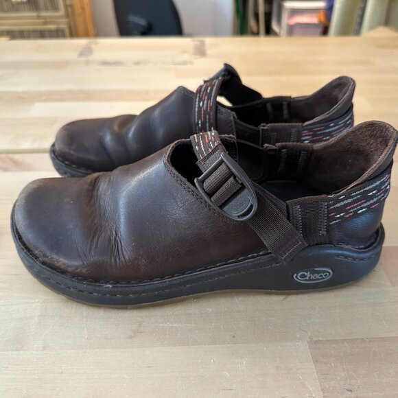 Chaco Ws slip-on shoes, sz 8.5, brown leather w/chaco strap - Picture 3 of 13